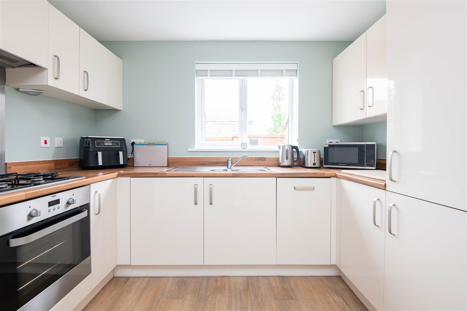 Hale Grove, Chorley